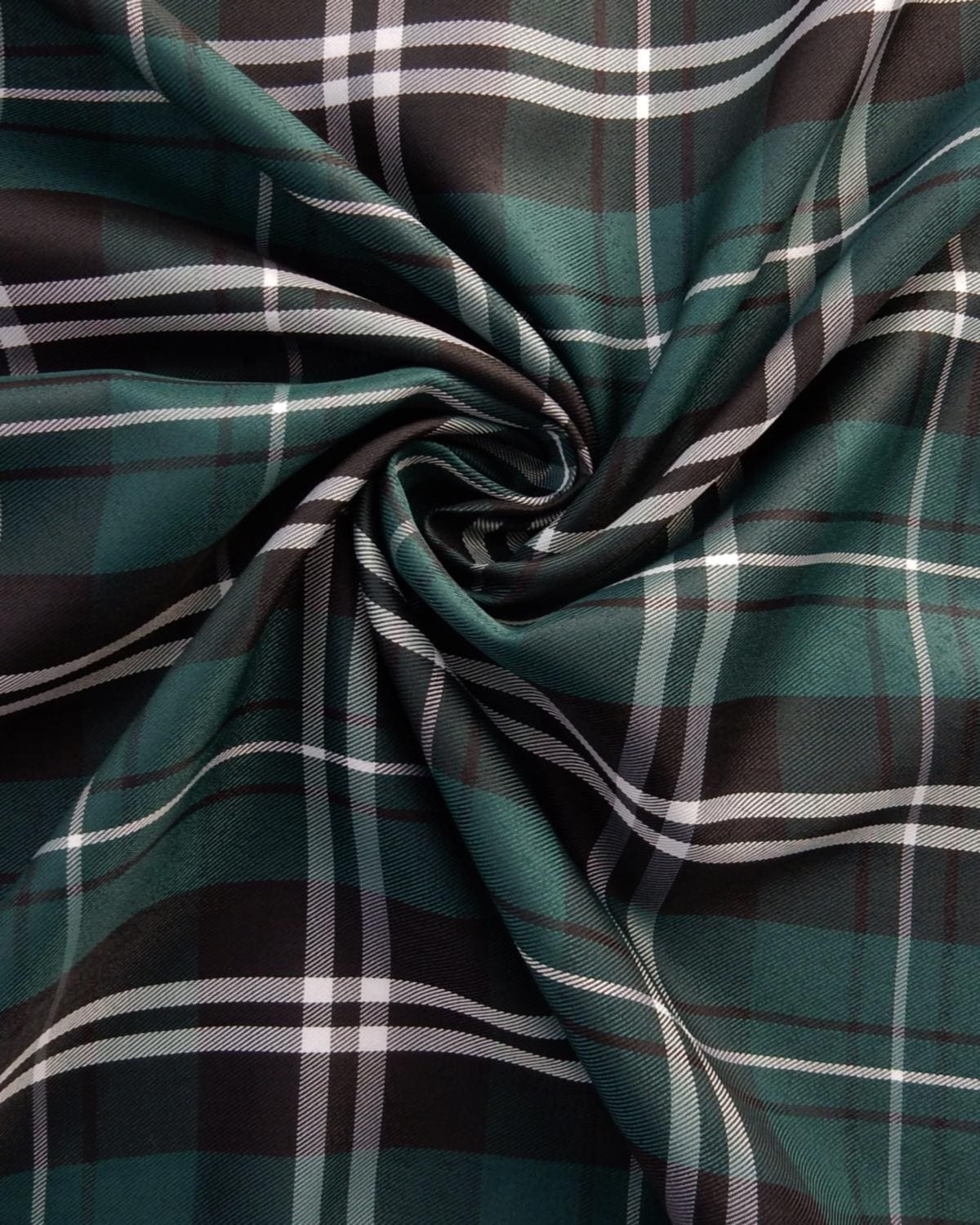 Green Black White Tartan Plaid Taffeta Fabric (60 in.) Sold By The Yard