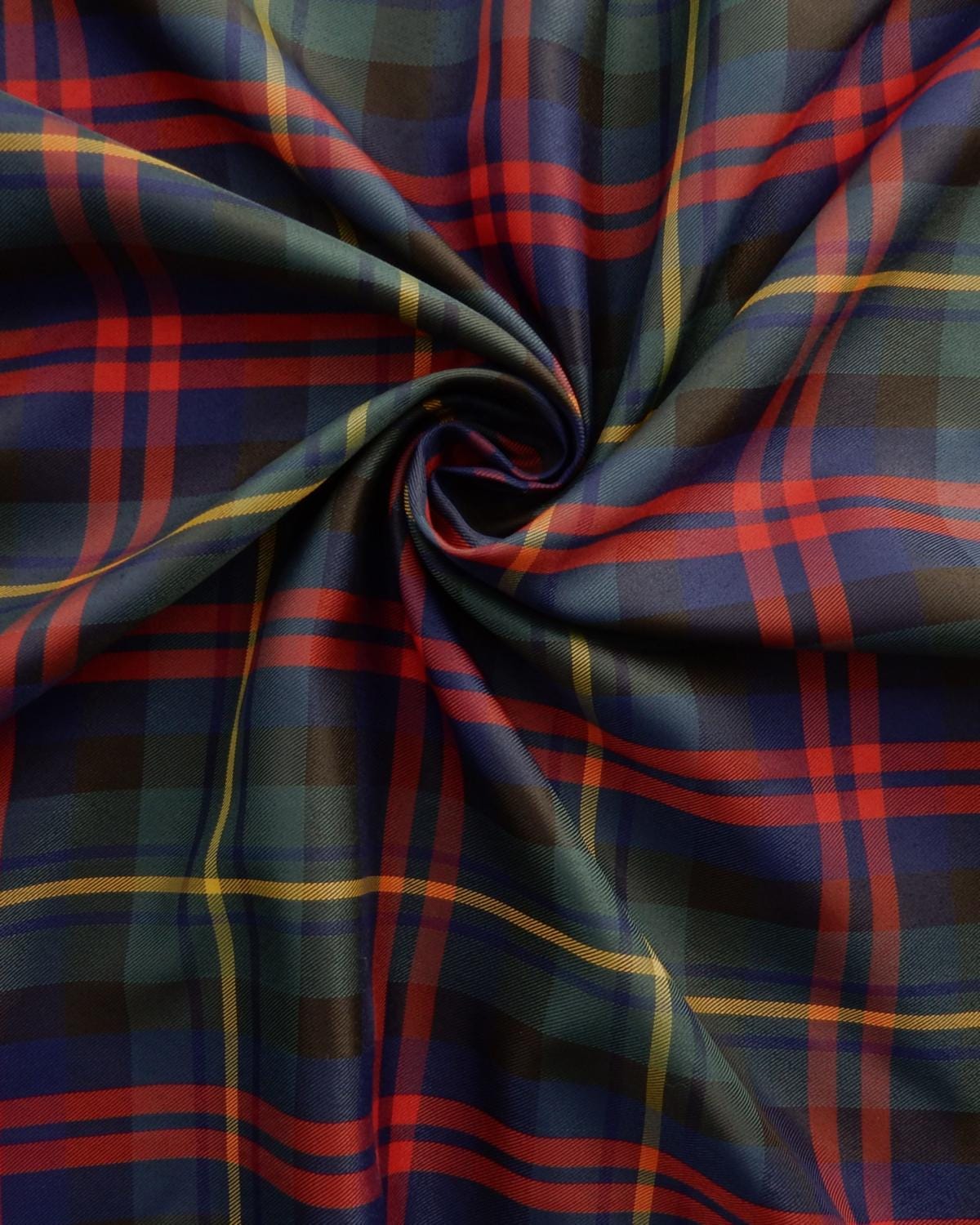 Red Green Navy Tartan Plaid Taffeta Fabric (60 in.) Sold By The Yard