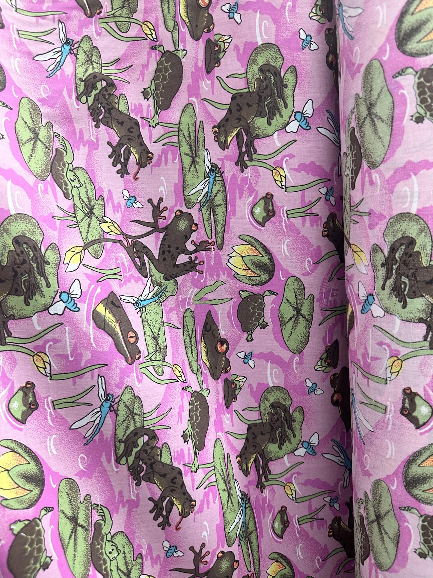 PINK GREEN MULTICOLOR Frogs Printed 100% Cotton Fabric (60 in.) Sold By The Yard