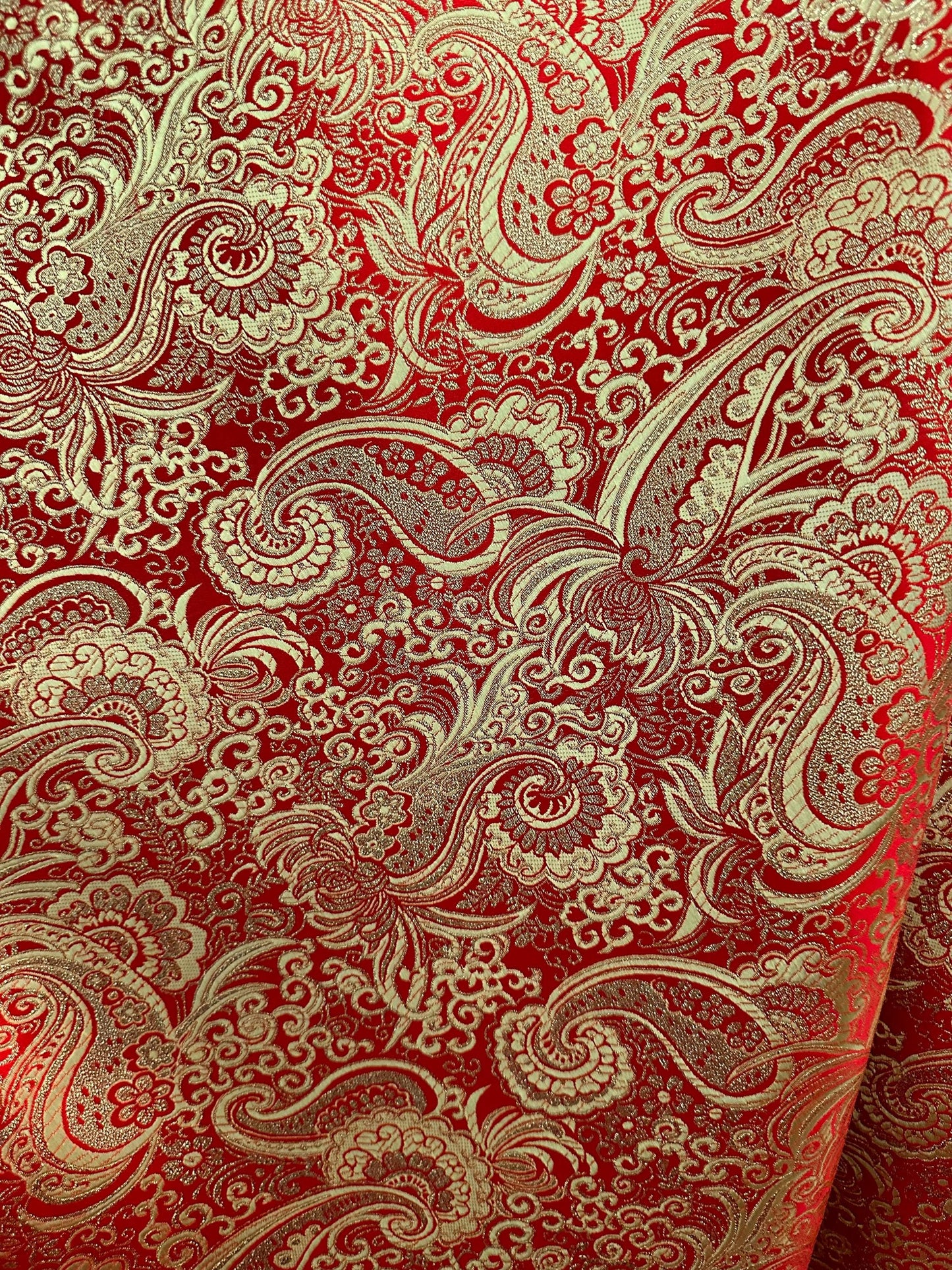 RED GOLD Metallic Paisley Brocade Fabric (60 in.) Sold By The Yard