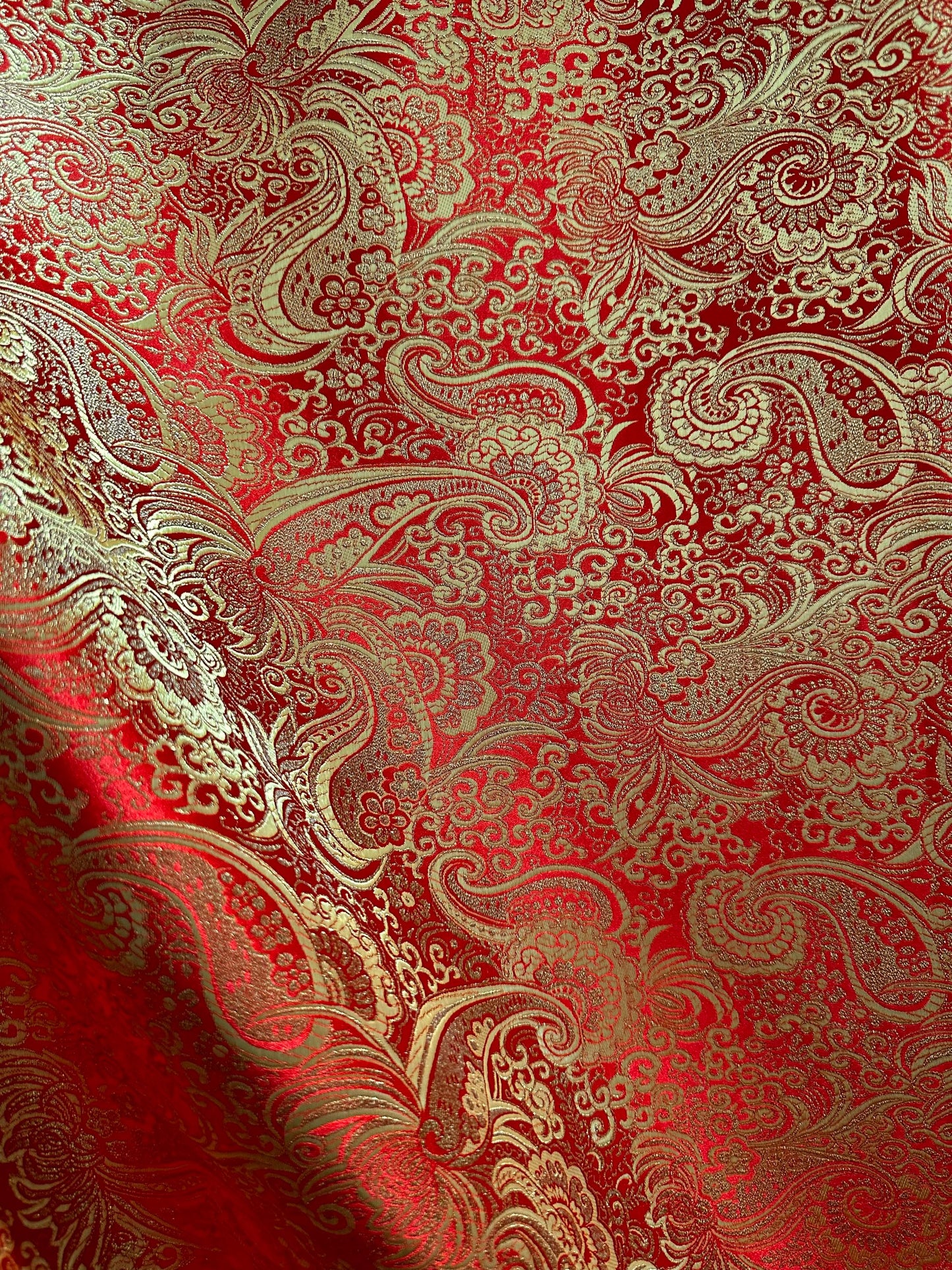 RED GOLD Metallic Paisley Brocade Fabric (60 in.) Sold By The Yard