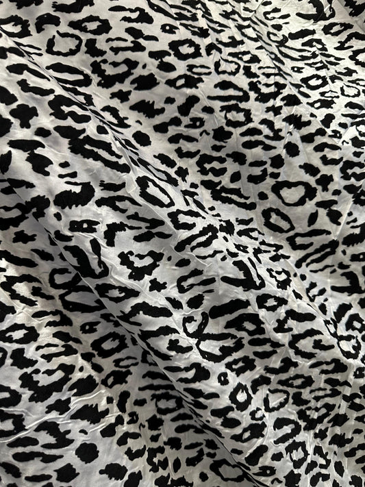 White Black Cheetah Pattern Velvet Taffeta Fabric (60 in.) Sold By The Yard